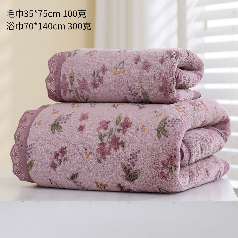 Set of Two Coral Fleece Bath Towels with a Fresh Floral Design, Featuring a Thick, Highly Absorbent Fabric Suitable for Swimming And Bathing, Soft to The Touch, And Quick-Drying with Lace Detailing